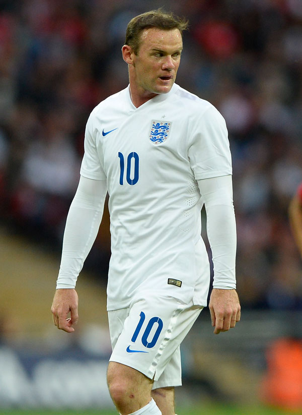 Wayne Rooney vẫn được HLV trưởng và đồng đội bảo vệ dù có màn trình diễn gây thất vọng trước Peru Ảnh: REUTERS