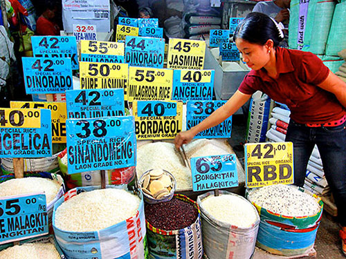 Tiết kiệm nửa chén cơm ở Philippines