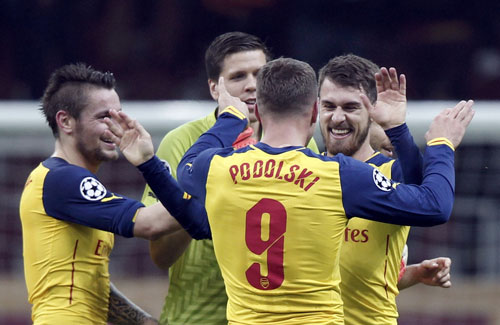 Màn trình diễn chói sáng của Podolski ở Champions League là động lực giúp Arsenal hướng đến mục tiêu đánh bại Newcastle Ảnh: REUTERS