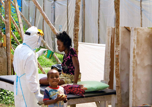 Tranh cãi về thuốc điều trị Ebola