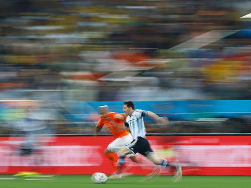Đức - Argentina: Chờ ong bắp cày chích thủng xe tăng!