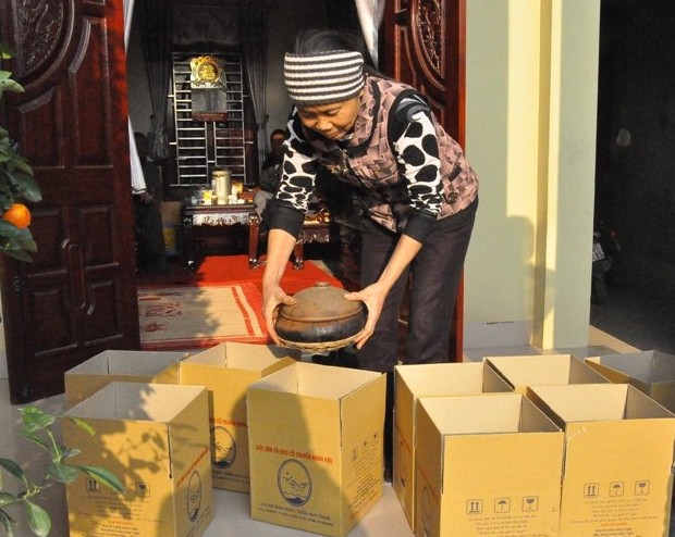 C&aacute; kho đang được đ&oacute;ng th&ugrave;ng để xuất đi cho kh&aacute;ch.