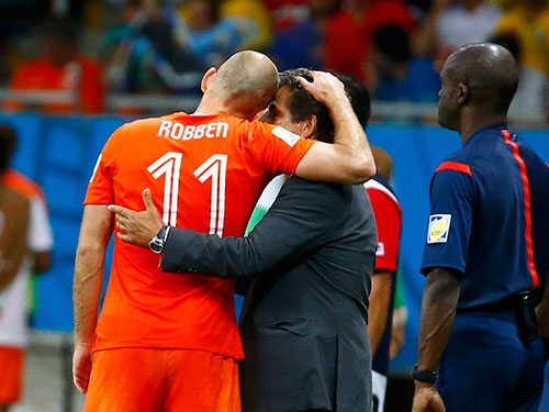 Đáng sợ Robben!