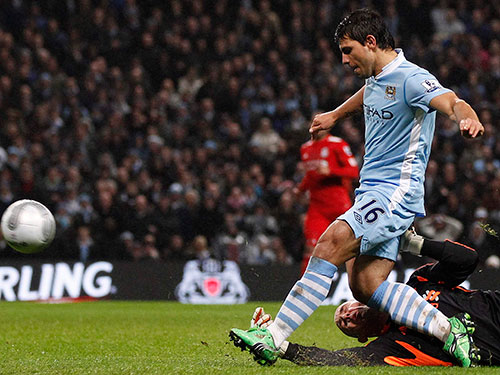 Man City hồi hộp đón cúp