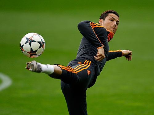 Ronaldo sẽ l&agrave; nh&acirc;n vật đ&aacute;ng ch&uacute; &yacute; nhất tr&ecirc;n h&agrave;ng c&ocirc;ng Real khi đội tiếp Bayern Munich  Ảnh: REUTERS