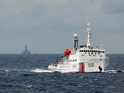 Trung Quốc xây đảo nhân tạo để đòi EEZ