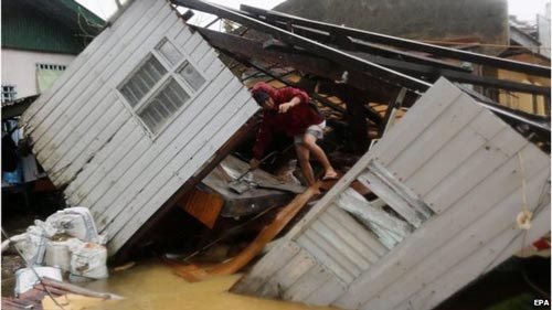 Bão dữ lại tàn phá Philippines