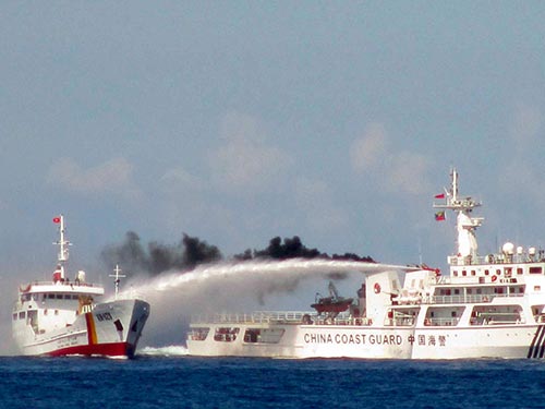 Trung Quốc đang tự cô lập