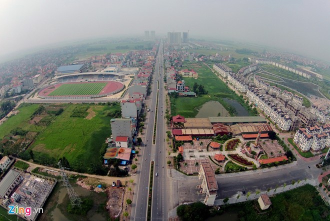 Đ&acirc;y l&agrave; một trong rất nhiều khu đ&ocirc; thị ở H&agrave; Nội bị bỏ hoang, điển h&igrave;nh cho một thời đất sốt ảo, khi c&aacute;c nh&agrave; đầu tư n&eacute;m tiền v&agrave;o đất mong chờ si&ecirc;u lợi nhuận.