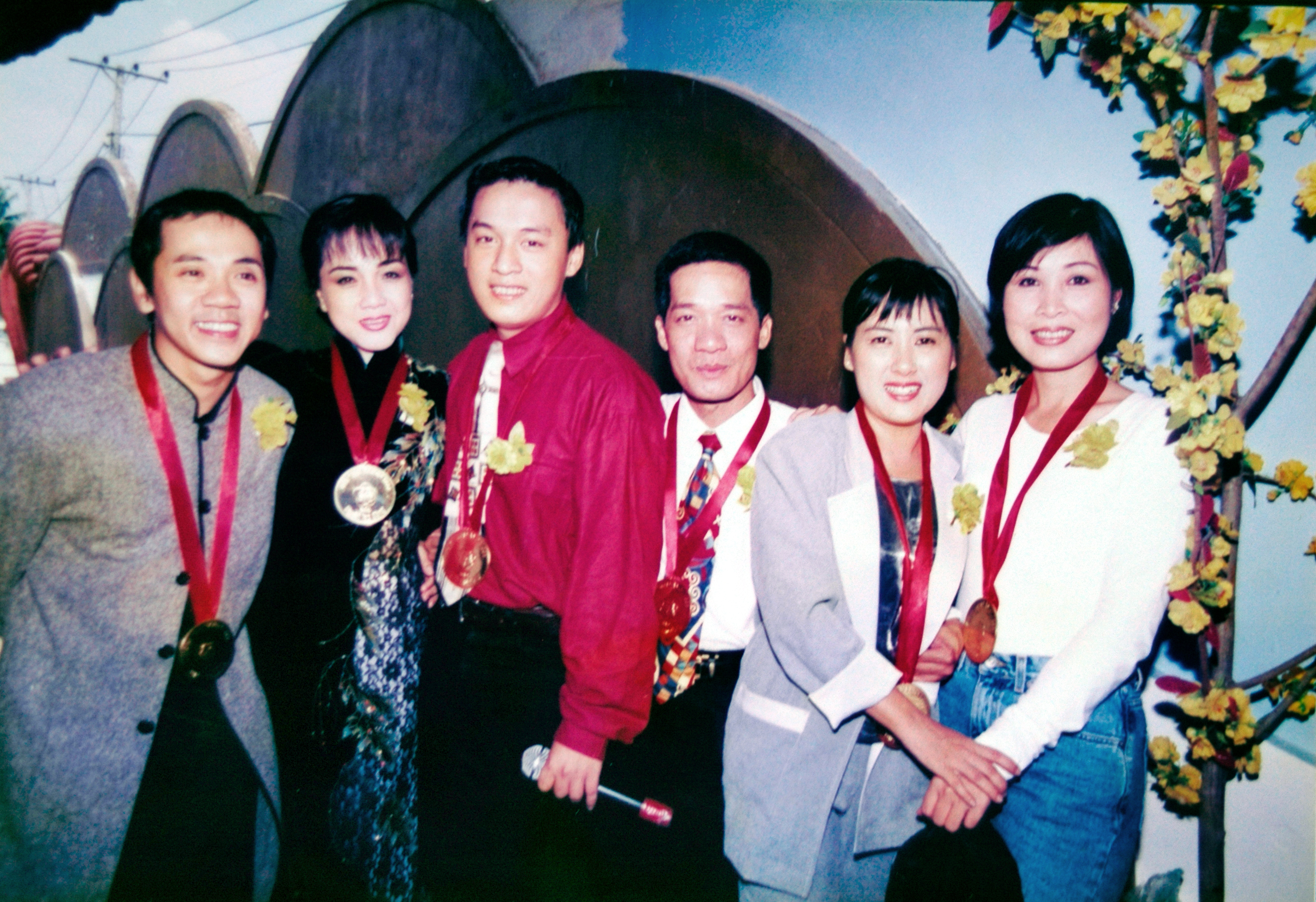 Lam Trường trẻ trung thuở nhận Giải Mai V&agrave;ng - Ảnh 6.
