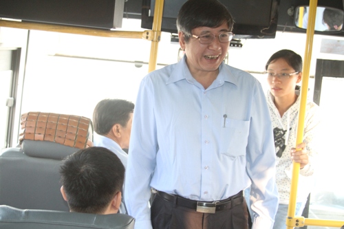 &Ocirc;ng Trần Thanh Hải, Ph&oacute; Chủ tịch thường trực LĐLĐ Việt Nam ch&uacute;c tết anh chị em c&ocirc;ng nh&acirc;n