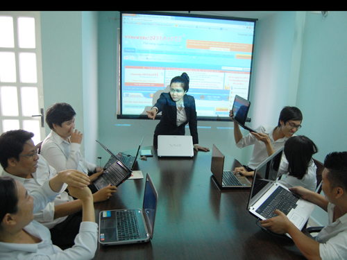 Công nhân "hư", tại ai?