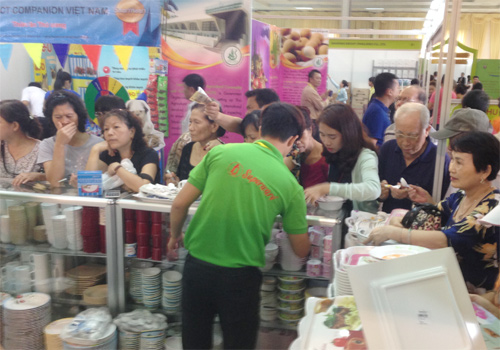 Mẫu m&atilde; v&agrave; gi&aacute; cả của h&agrave;ng Th&aacute;i Lan đang l&agrave; mối lo ngại với h&agrave;ng Việt