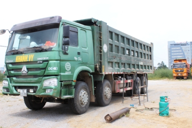 Mật phục bắt và cắt thùng xe “hổ vồ” vượt tải trọng 500-600%