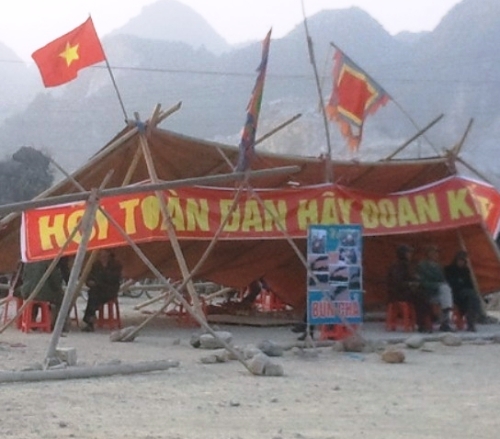 Dựng lều bạt
