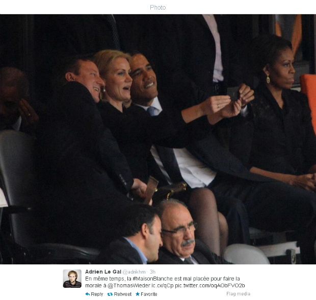 Tổng thống Mỹ Barack Obama cũng xì-tin không kém khi chụp hình với nữ Thủ tướng Đan Mạch Helle Thorning-Schmidt và người đồng cấp bên phía Anh David Cameron hồi tháng 12-2013. Ảnh: France24