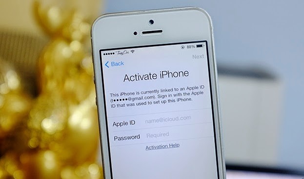 Nhặt được iPhone, nhắn tin xin mật khẩu mở máy ở Hà Nội
