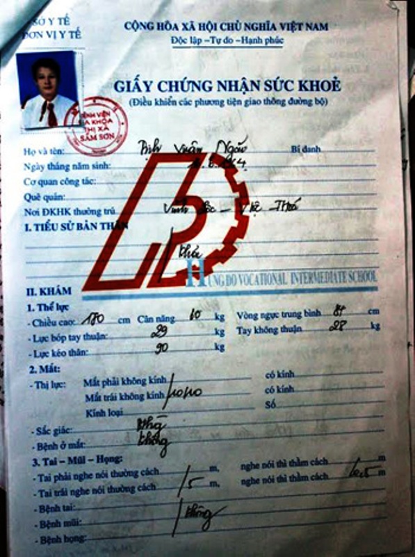 Giấy chứng nhận đủ điều kiện học l&aacute;i xe B2 của &ocirc;ng Trịnh Xu&acirc;n Ng&atilde;i được Bệnh viện Đa khoa thị x&atilde; Sầm Sơn cấp