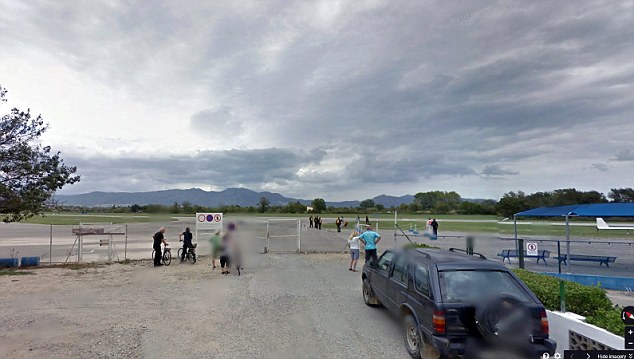 S&acirc;n bay Empuriabrava. Ảnh: Daily Mail