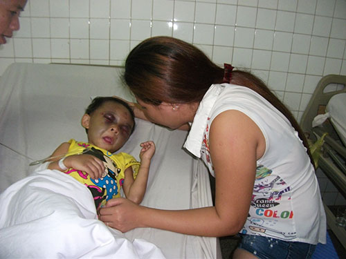 Mầm ác trong nhà