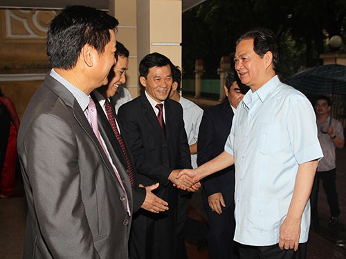 Chăm lo tốt hơn nữa đời sống đồng bào dân tộc thiểu số