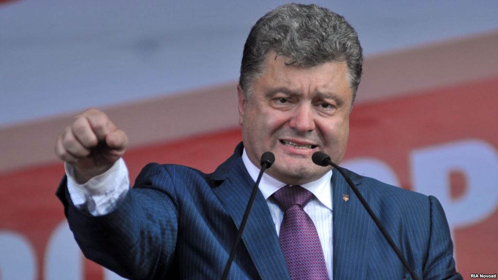 Tổng thống Ukraine Petro Poroshenko cảnh b&aacute;o c&oacute; thể sẽ kh&ocirc;ng k&eacute;o d&agrave;i thỏa thuận ngừng bắn. Ảnh: RIA Novosti