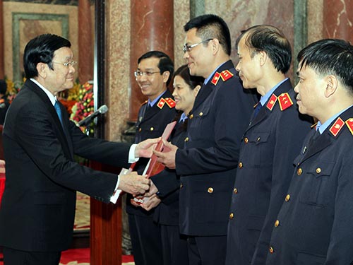 Bổ nhiệm 17 kiểm sát viên