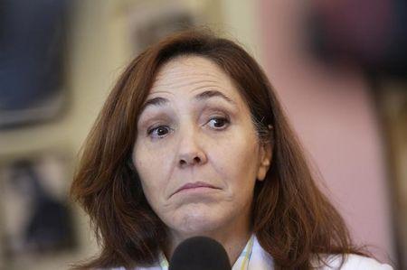Mariela Castro- con g&aacute;i Chủ tịch Raul Castro. Nguồn: AP