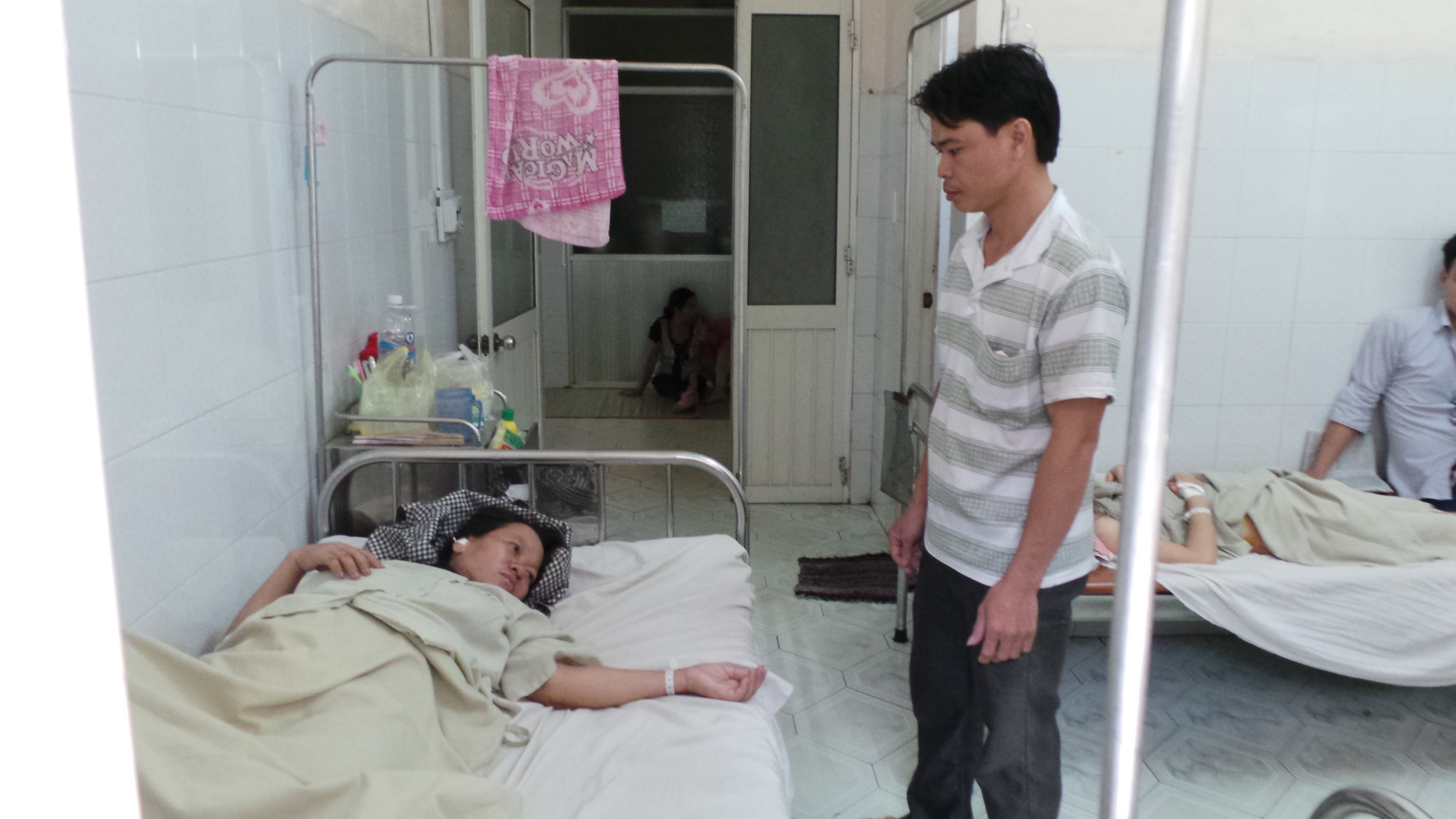 Mất con 3,7 kg, người nhà tố bác sĩ chậm trễ
