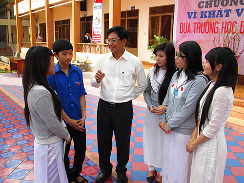 Điểm sàn: Bài toán chất lượng tuyển sinh