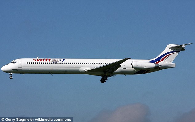 Một chiếc McDonnell Douglas MD-83 của Swiftair
