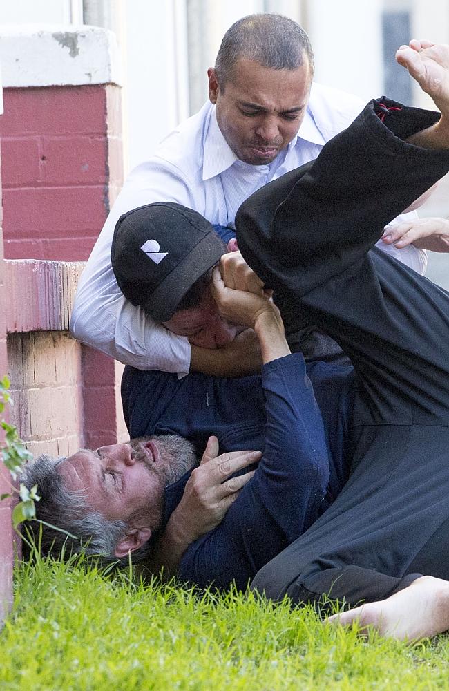 Những hình ảnh về vụ ẩu đả. Ảnh: Sydney Daily Telegraph
