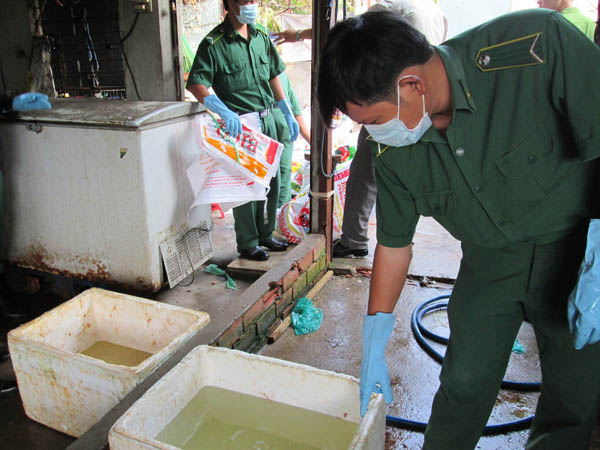 Dung dịch ngâm chứa hóa chất tẩy trắng