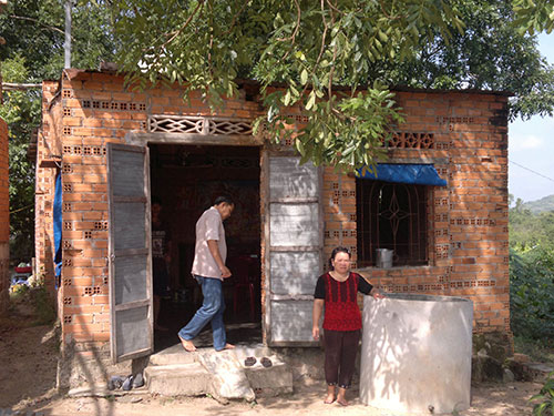 Quê nghèo nóng chuyện ông Nén