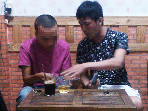 Vé tàu Tết: Chợ đen nhộn nhịp