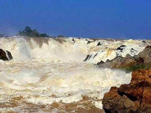 Thác Khone trên dòng Hou Sahong - khu vực dự kiến xây dựng thủy điện Don Sahong Ảnh: TS Vũ Ngọc Long
