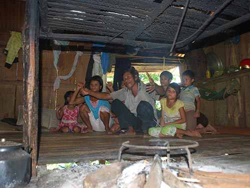 Tiếp tục tố tội thủy điện