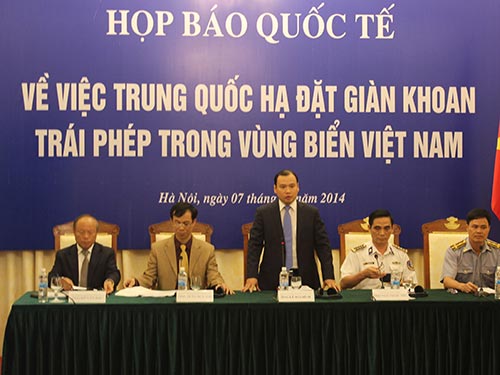 Quyết bảo vệ chủ quyền!