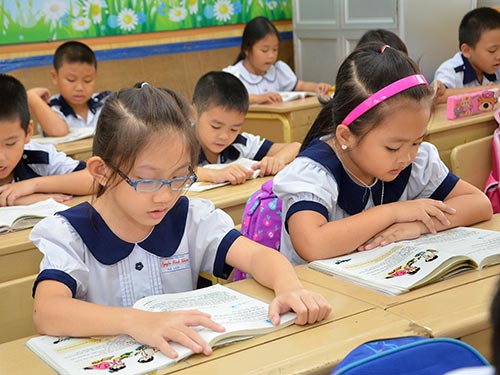Sách giáo khoa sẽ bớt “đi trên mây”