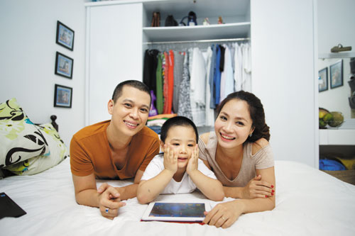 Ca sĩ Nam Khánh không sợ, chỉ… nể vợ