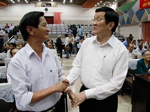 Tham nhũng kết bè cánh