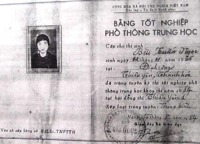 Xài bằng giả, chủ tịch xã bị cách chức