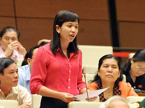 Đại biểu Điểu Huỳnh Sang (Bình Phước) đề nghị không cấp thẻ căn cước cho trẻ sơ sinh vì rất lãng phí
Ảnh: TTXVN
