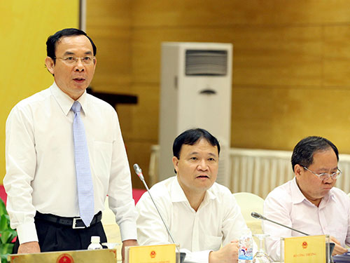 Bộ trưởng - Chủ nhiệm Văn phòng Chính phủ Nguyễn Văn Nên tại buổi họp báo