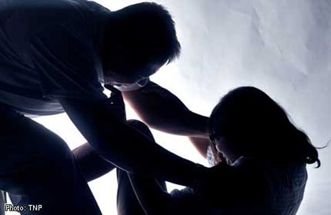 Rủ cháu đi giao cá rồi dụ dỗ làm chuyện người lớn