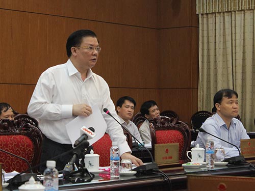 Bộ trưởng Bộ T&agrave;i ch&iacute;nh Đinh Tiến Dũng đề xuất tăng thuế suất đối với thuốc l&aacute;, bia, rượu để hạn chế ti&ecirc;u d&ugrave;ng