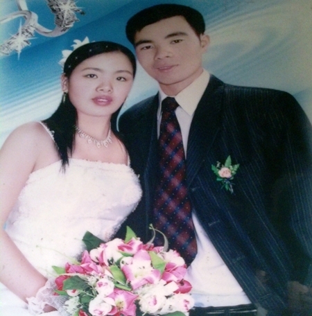 Ảnh cưới của vợ chồng anh Tỉnh chị Lệ.
