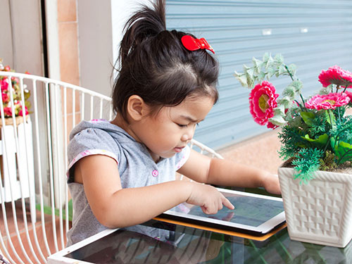 Sắm máy tính bảng cho học sinh: Nhiều nước thất bại, Việt Nam lại làm