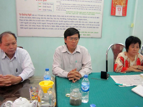 Đoàn công tác của Công ty Toàn Cầu làm việc với Hội Nạn nhân chất độc da cam tỉnh Quảng Ngãi ngày 14-10-2013
Ảnh: HỘI NẠN NHÂN CHẤT ĐỘC DA CAM TỈNH QUẢNG NGÃI CUNG CẤP