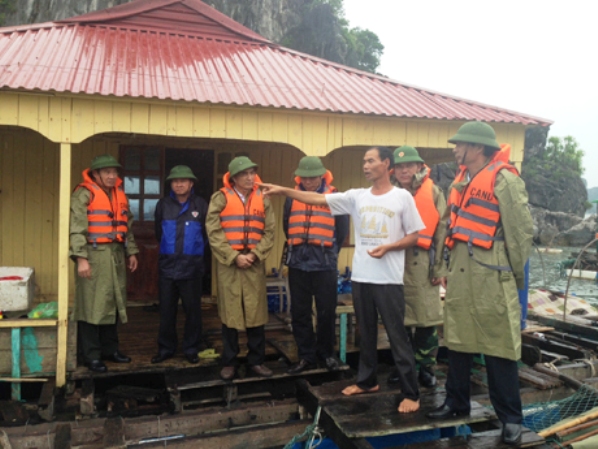 Kiểm tra c&ocirc;ng t&aacute;c di dời ngư d&acirc;n